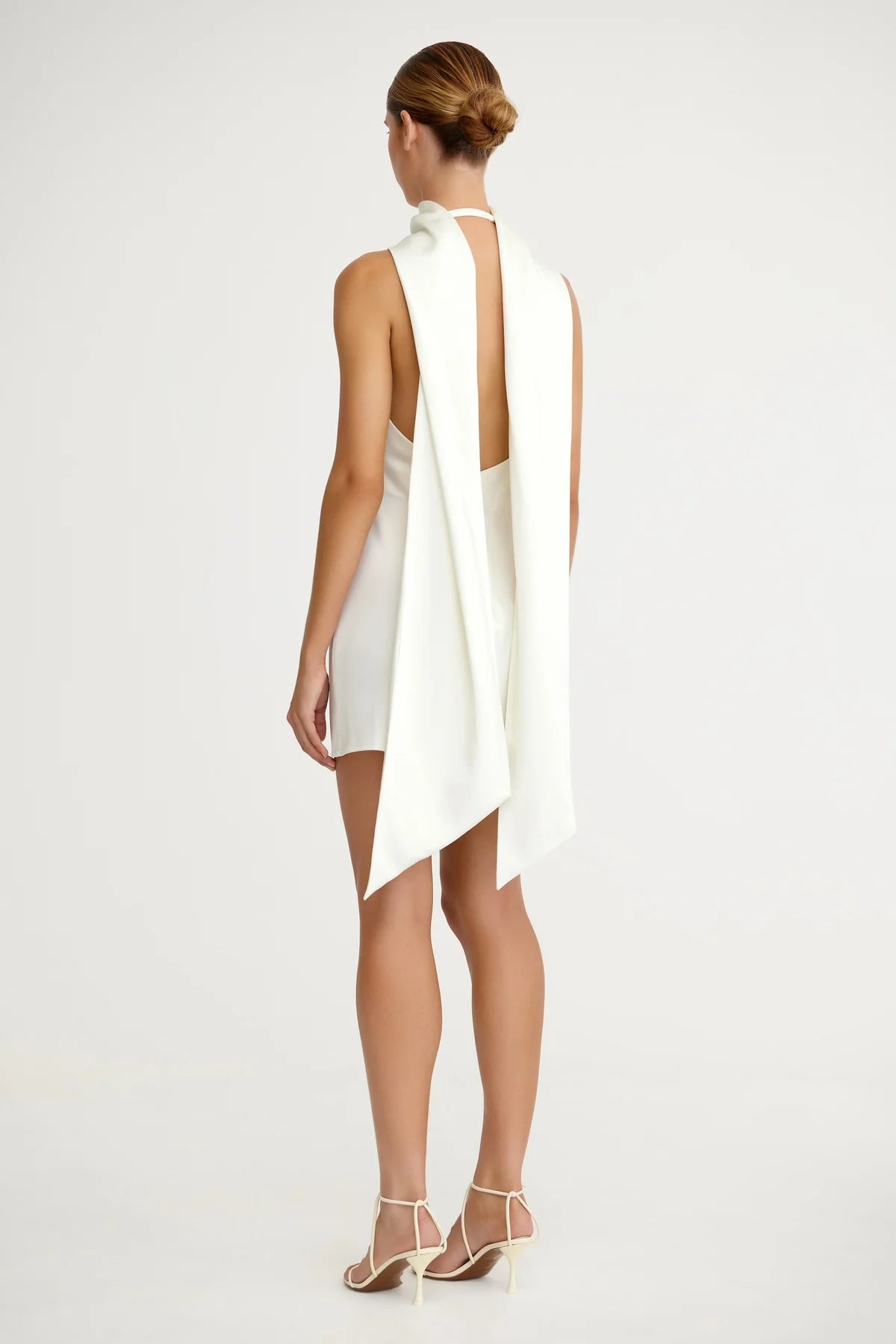 Lucile Halter Dress – World Vestium